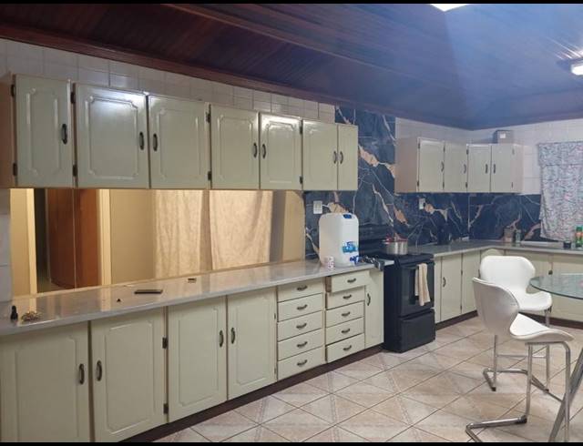 4 BEDROOM PROPERTY TO RENT IN PRIMROSE